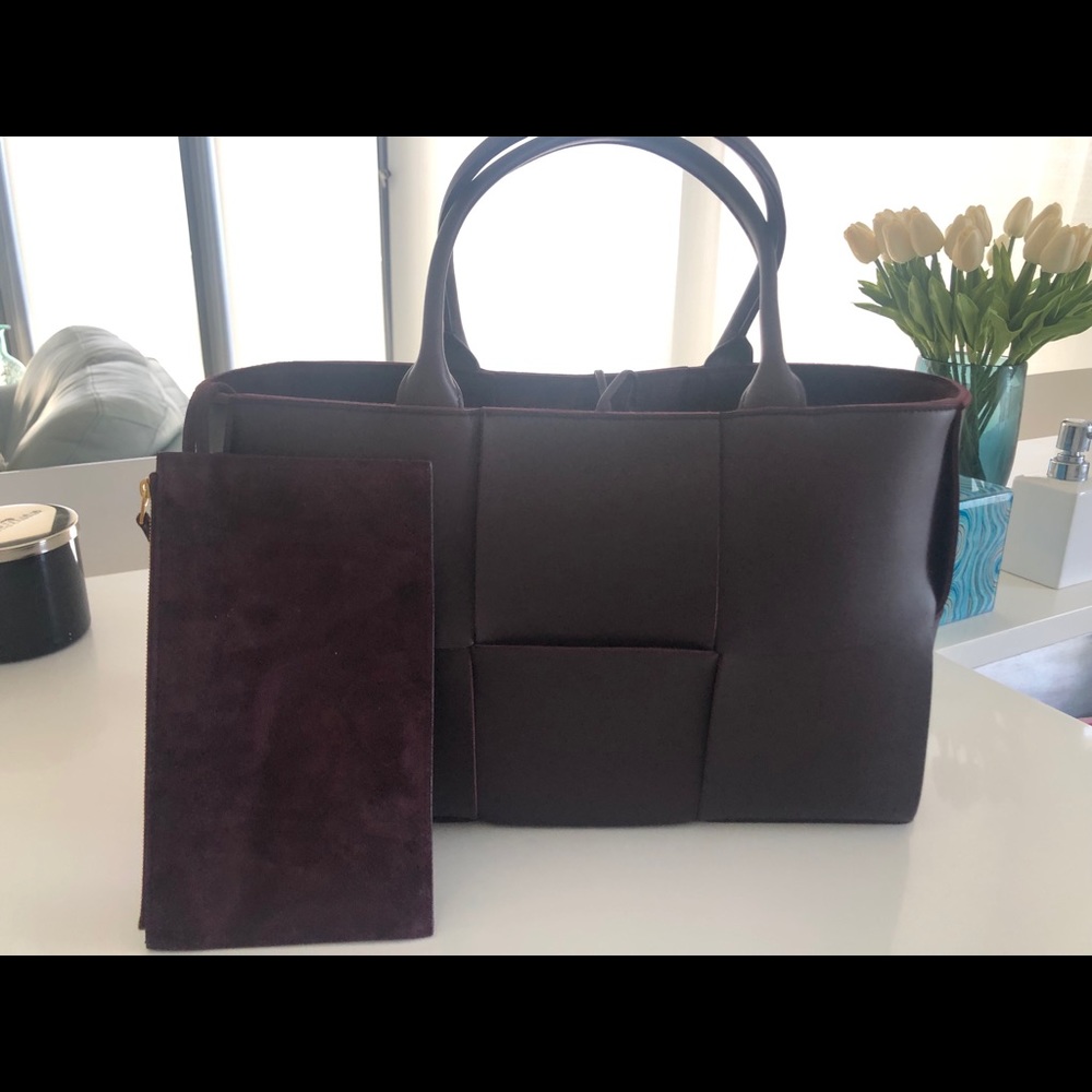 Bottega Veneta Arco Tote (Grape) NWOT